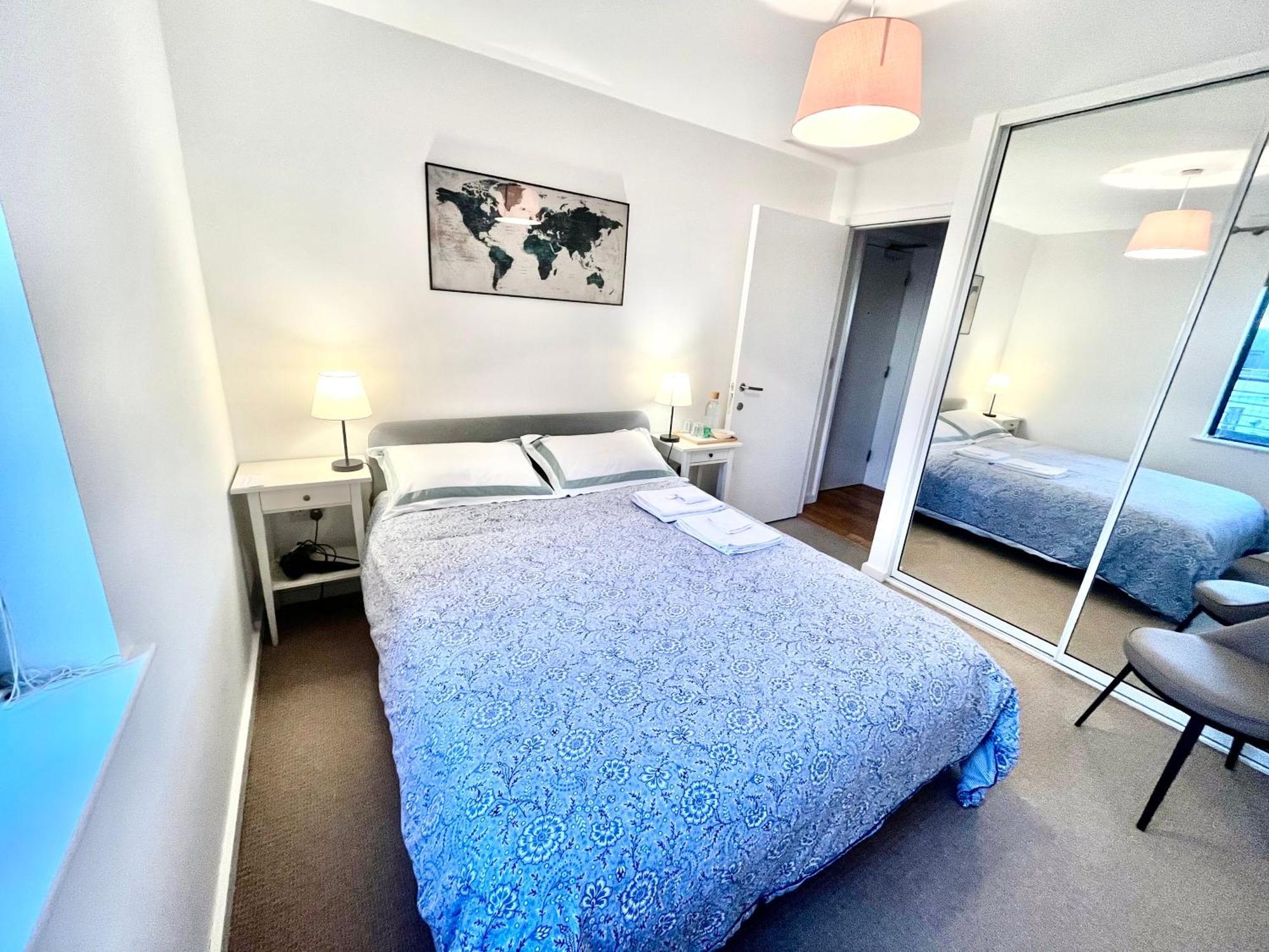 The Room King Size Bed And Private Bathroom Dublin Exterior foto