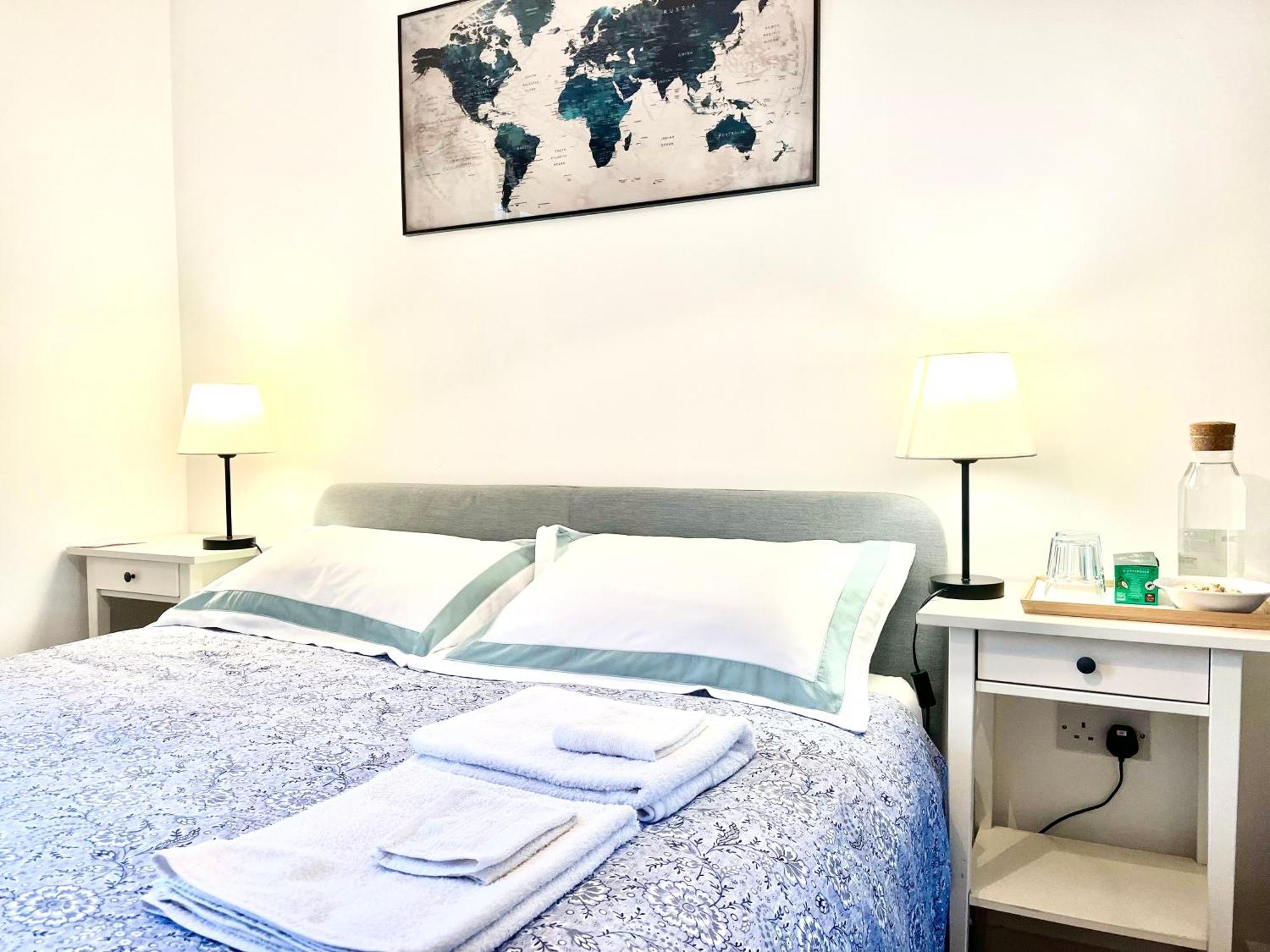 The Room King Size Bed And Private Bathroom Dublin Exterior foto